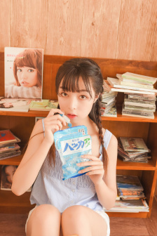 低头看我是怎么c哭你的良